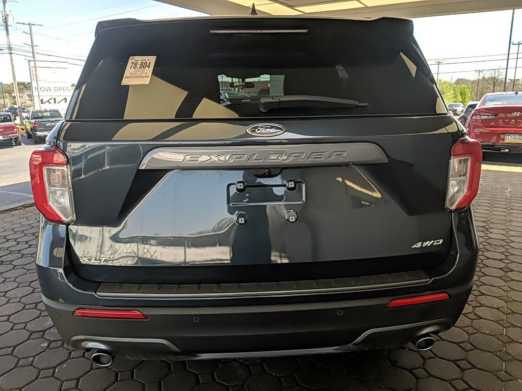 Certified 2023 Ford Explorer XLT w/ Equipment Group 202A AWD/4WD image 7
