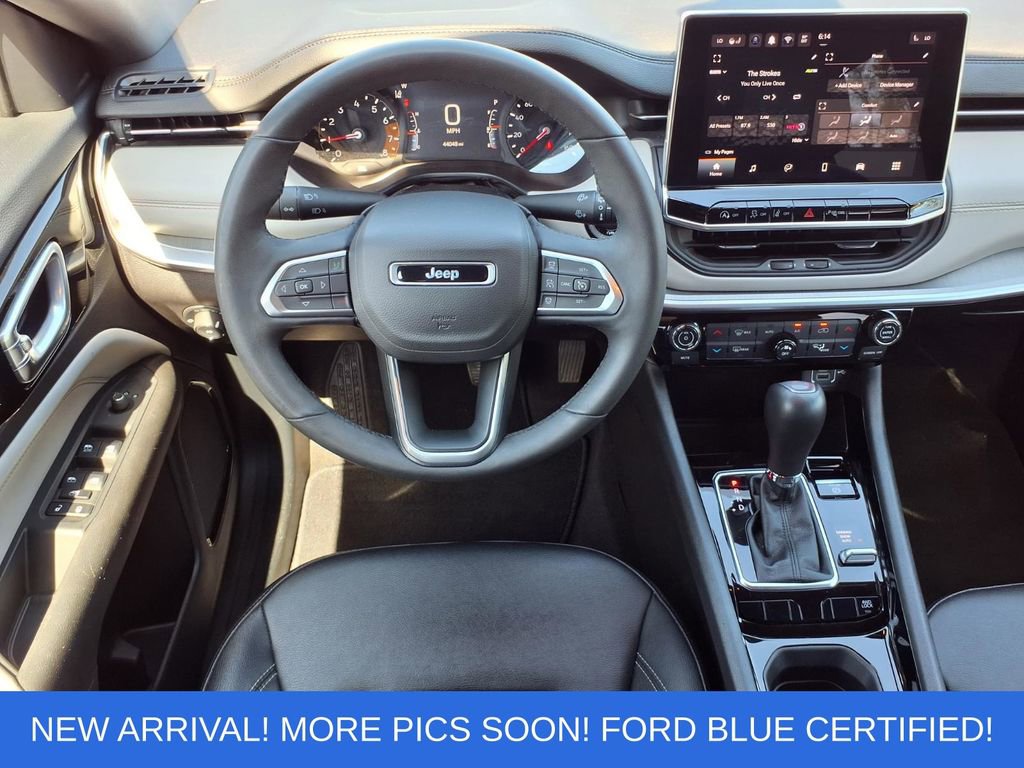 Used 2025 Jeep Compass Limited AWD/4WD image 6
