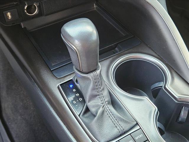 Used 2023 Toyota Camry SE FWD image 12