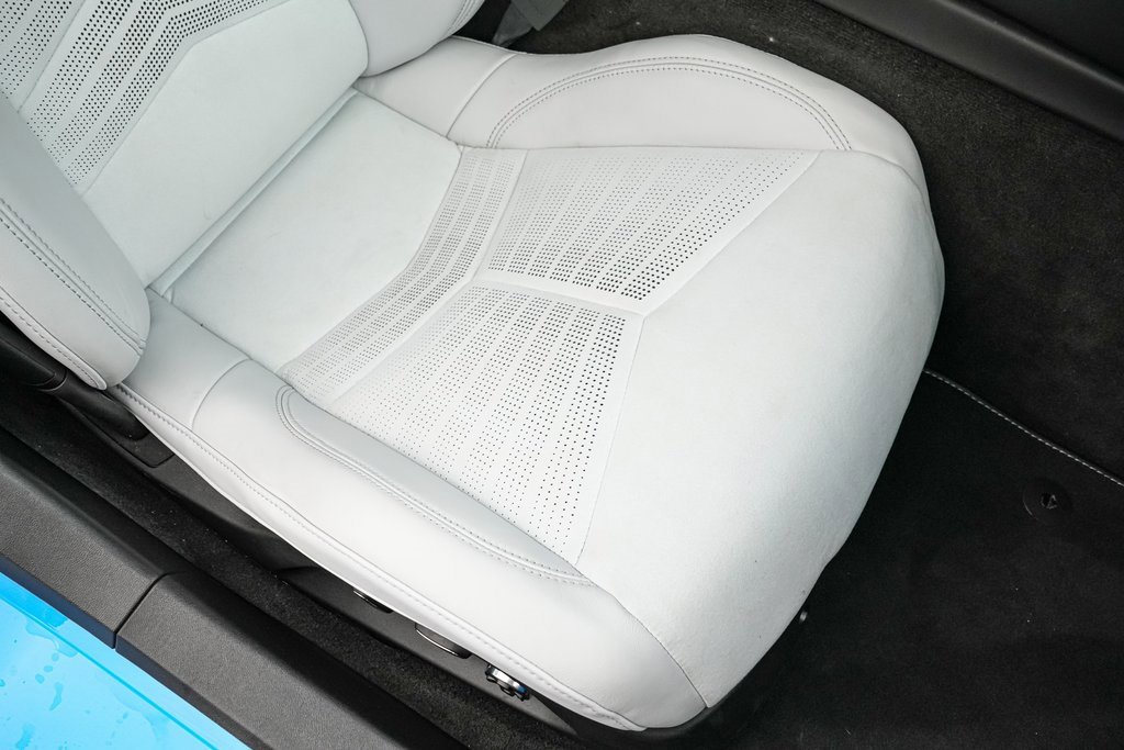 Used 2023 Chevrolet Corvette Stingray Premium Cpe w/ Z51 Performance Package image 39