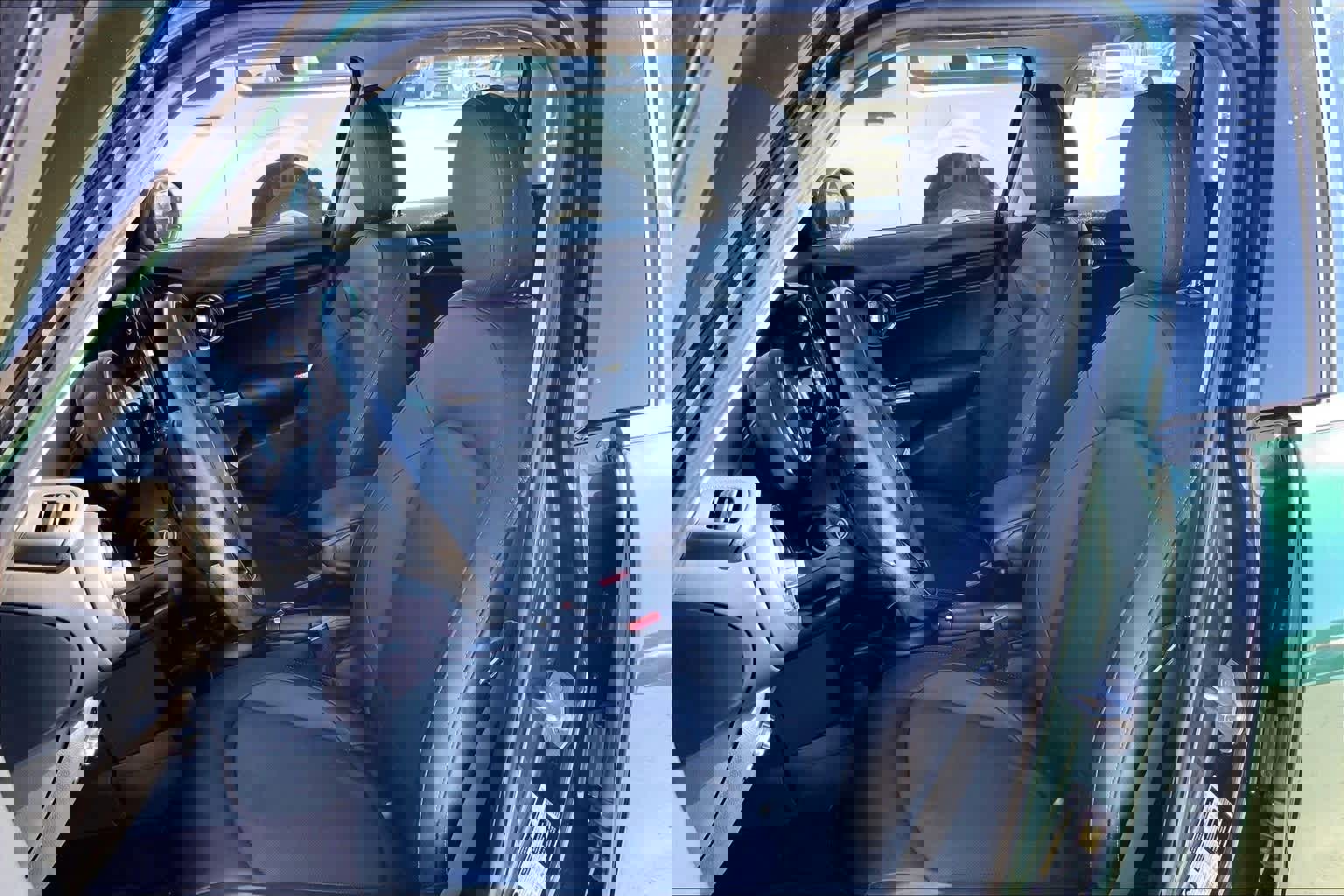 Used 2017 MINI Cooper 4-Door Hardtop image 11