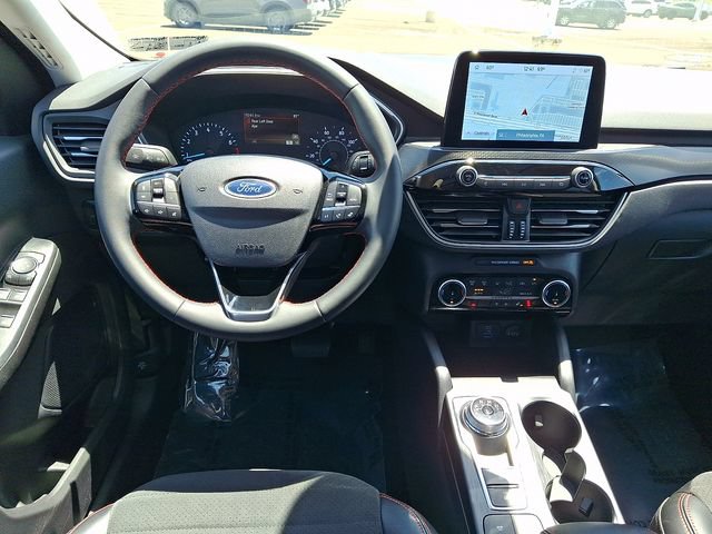 Certified 2022 Ford Escape SEL w/ SEL Stealth AWD Package image 11