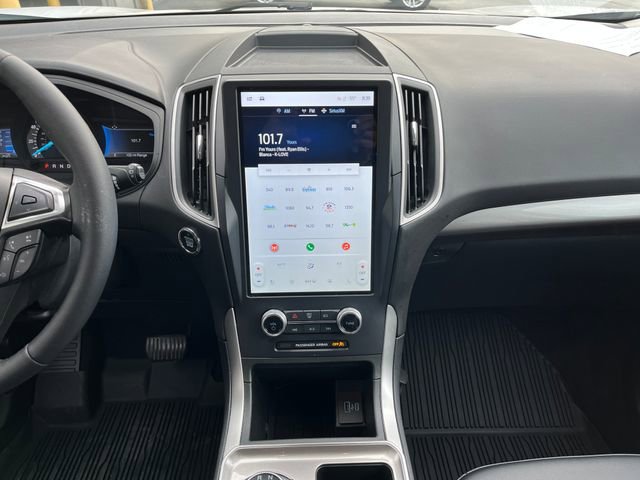 Certified 2024 Ford Edge SEL w/ Convenience Package AWD/4WD image 18