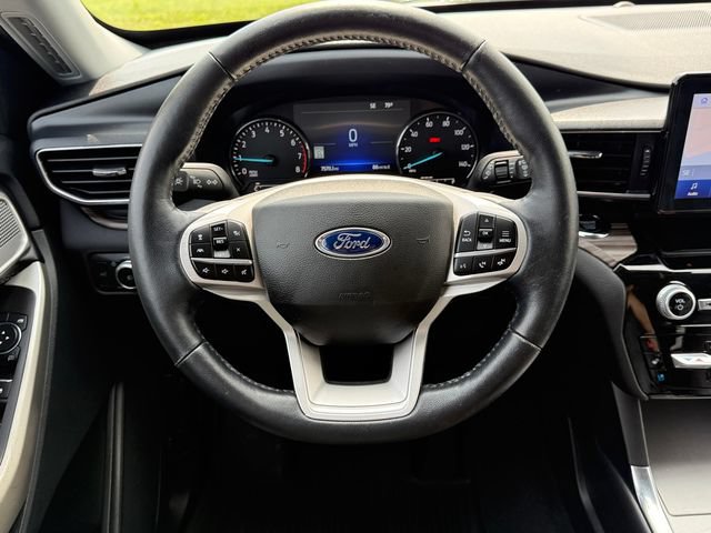 Certified 2022 Ford Explorer Limited w/ Equipment Group 301A AWD/4WD image 28