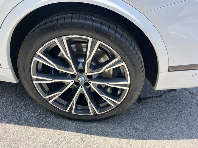 Used 2021 BMW X7 M50i AWD/4WD image 15