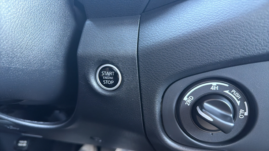 Used 2024 Nissan Frontier PRO-4X w/ Pro Convenience Package AWD/4WD image 30