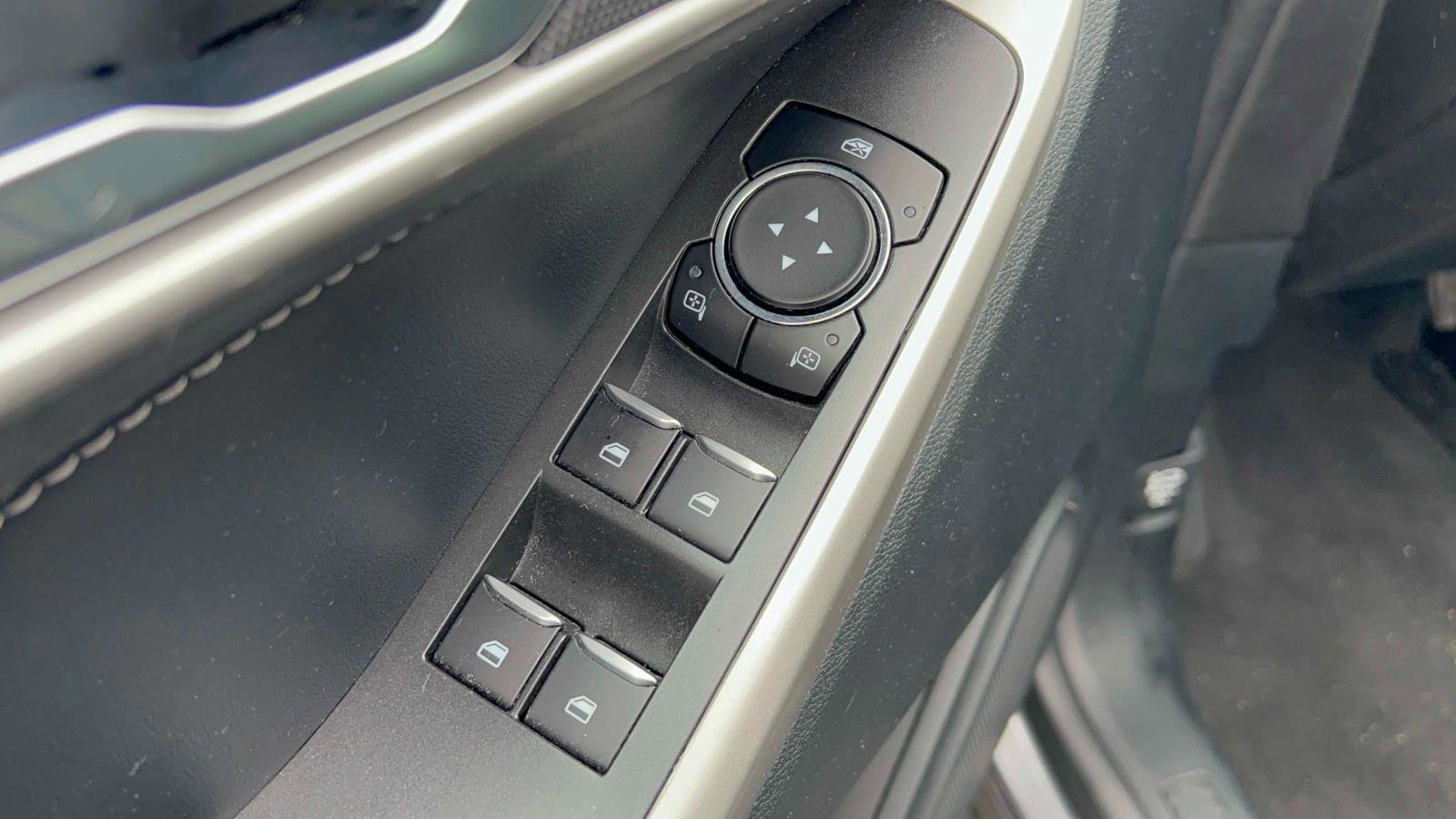 Certified 2022 Ford Explorer XLT image 27