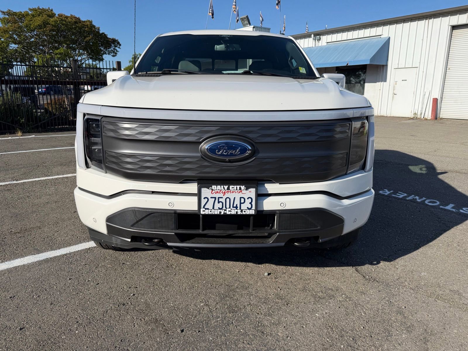 Certified 2022 Ford F150 Lightning Lariat AWD/4WD image 8