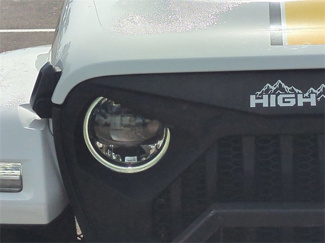 Used 2023 Jeep Gladiator Overland image 10