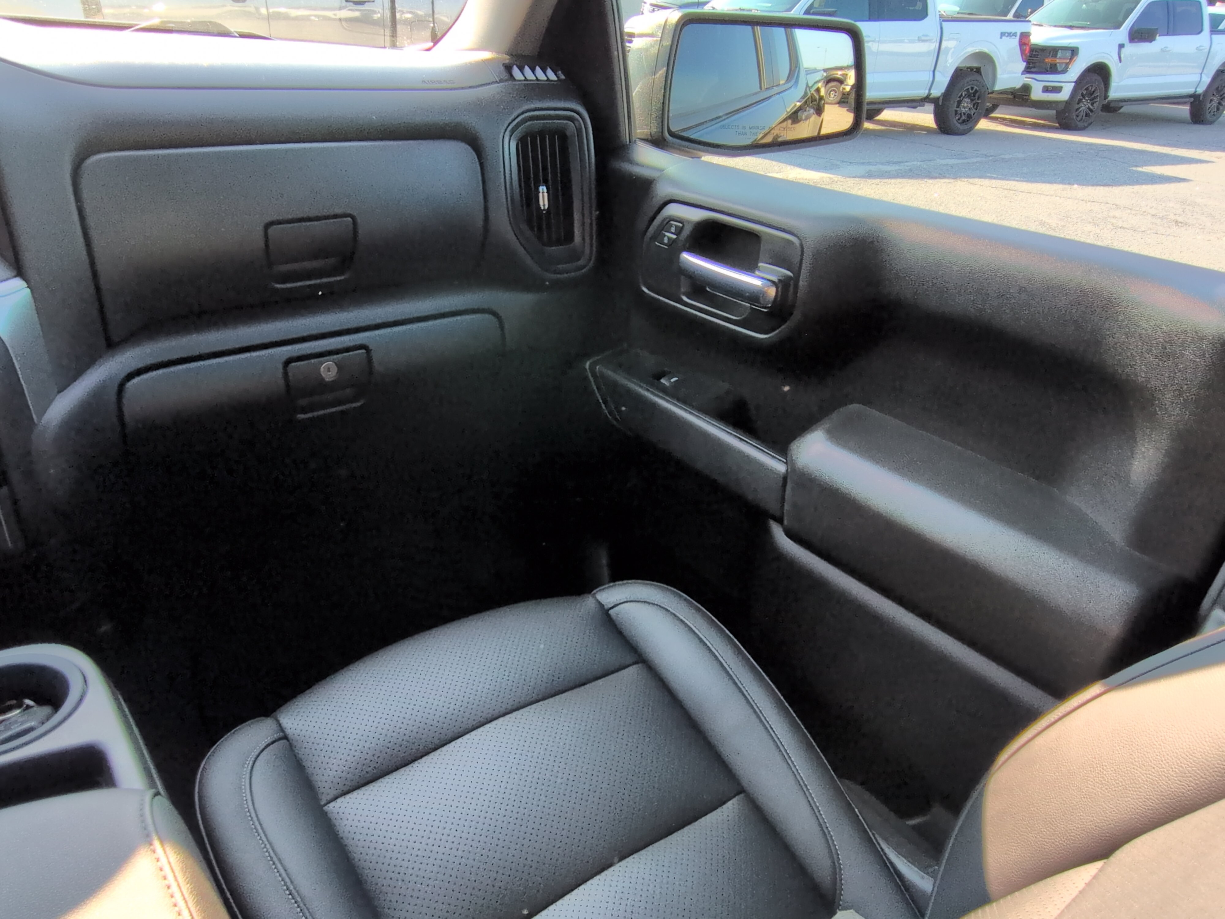 Used 2023 Chevrolet Silverado 1500 Custom w/ LPO, Dark Essentials Package RWD image 15