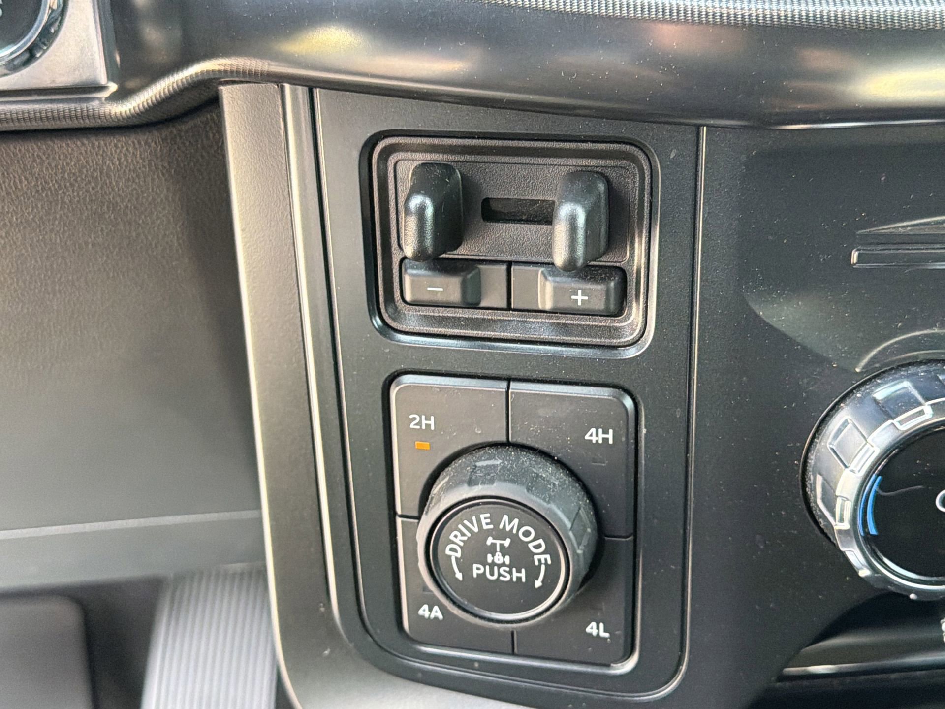 Certified 2025 Ford F150 Raptor image 16