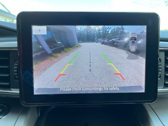 Certified 2020 Ford Explorer XLT w/ Equipment Group 202A AWD/4WD image 27