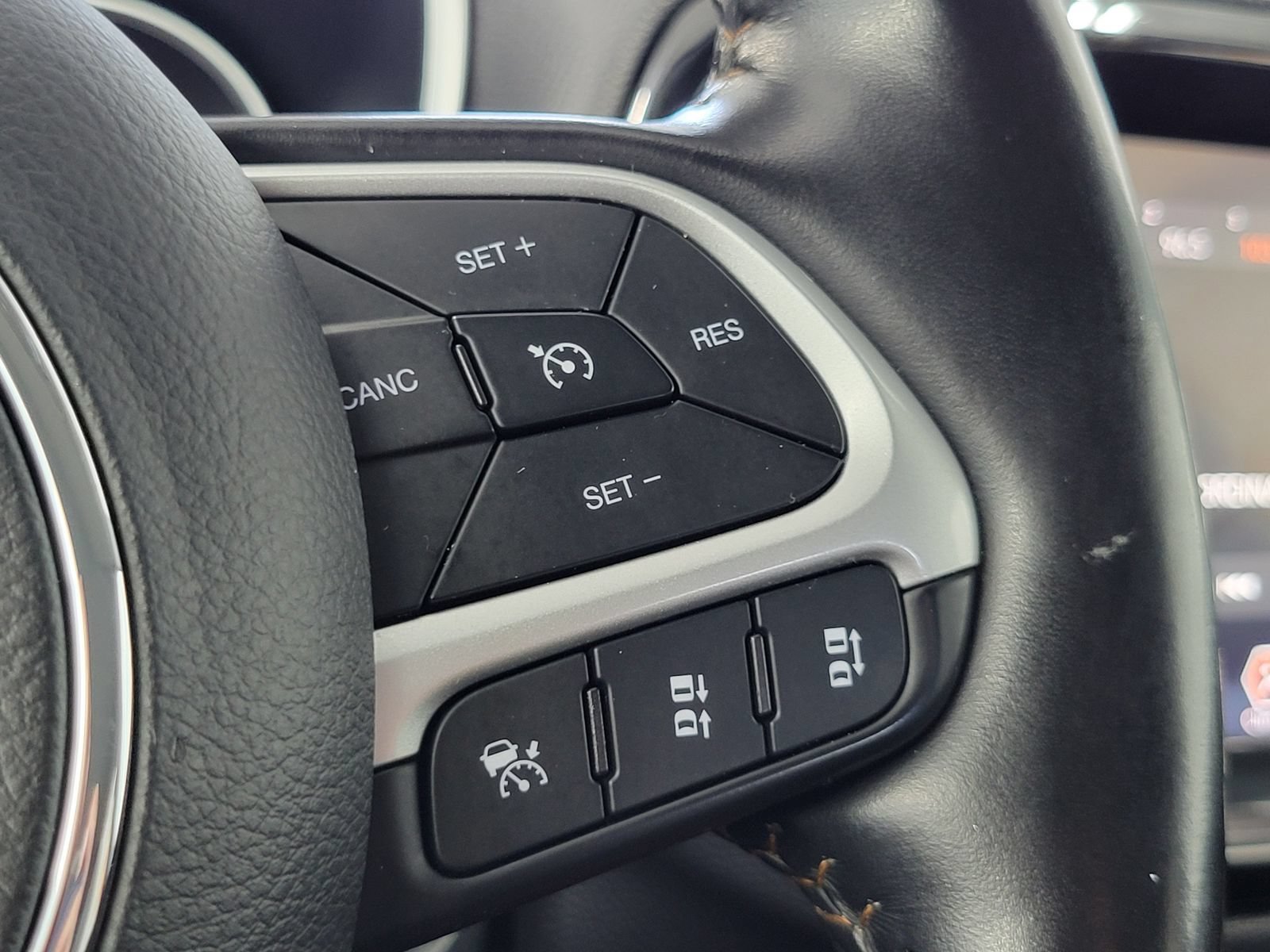 Used 2021 Jeep Compass Limited AWD/4WD image 17