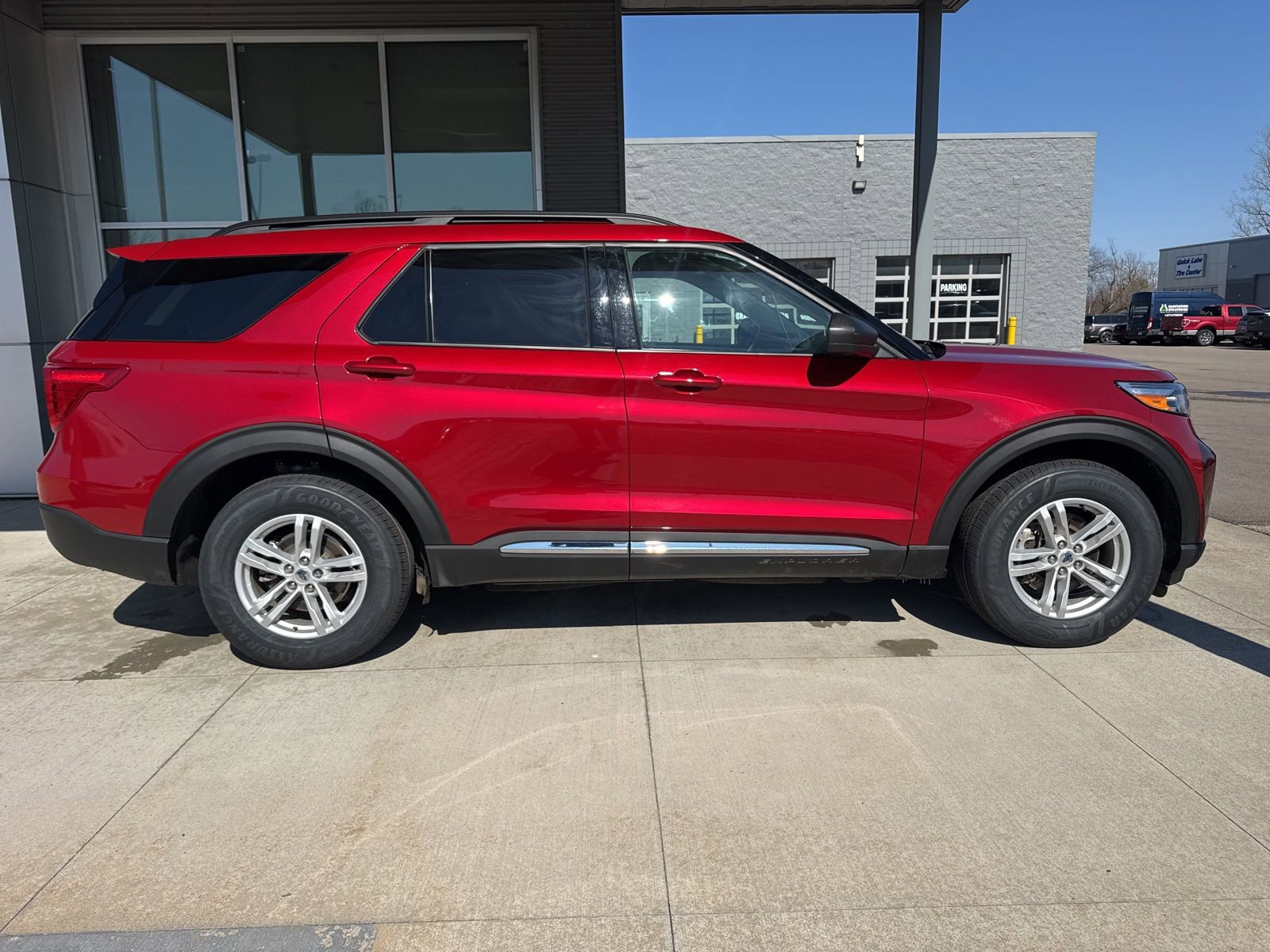 Certified 2023 Ford Explorer XLT w/ Equipment Group 202A image 9