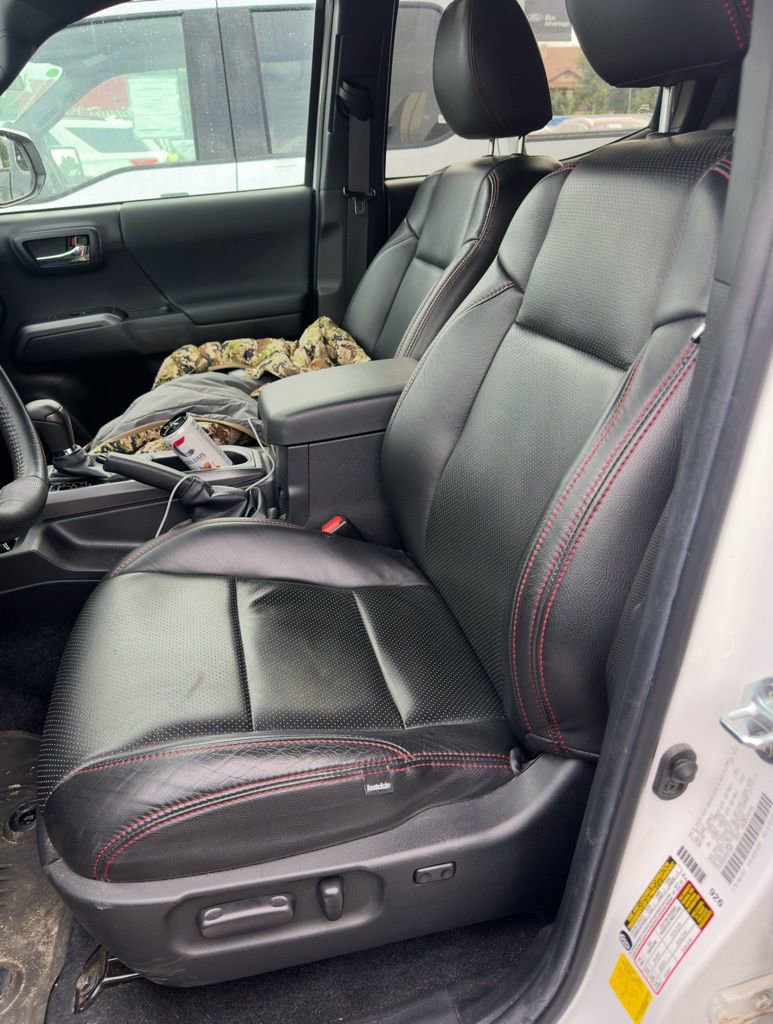 Used 2023 Toyota Tacoma TRD Off-Road image 10