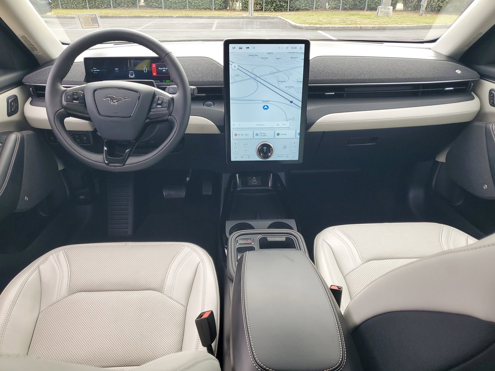 Certified 2025 Ford Mustang Mach-E Premium RWD image 13