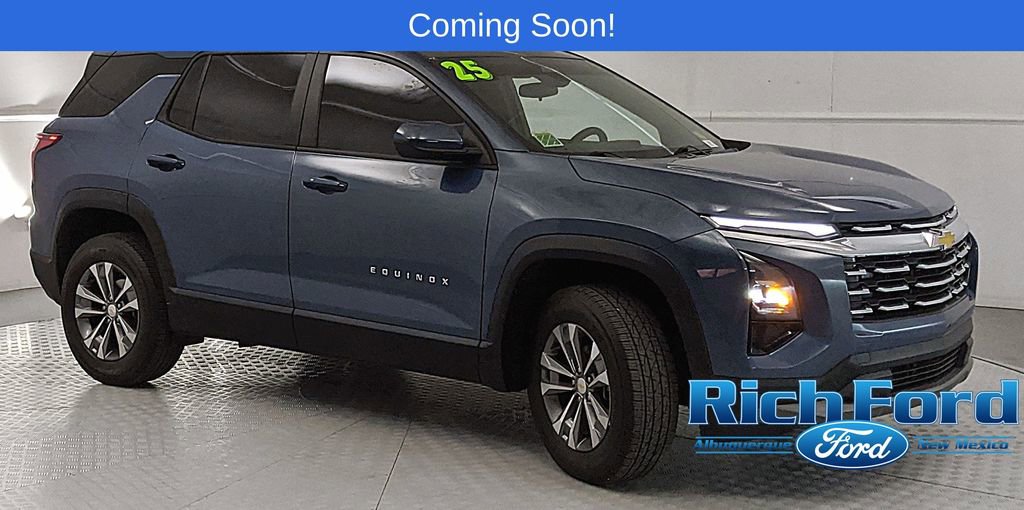 Used 2025 Chevrolet Equinox LT FWD image 1