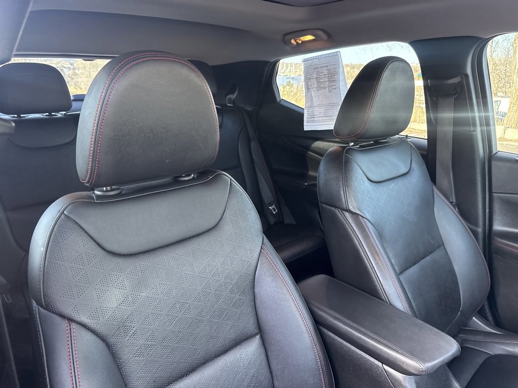 Used 2023 Chevrolet Bolt EUV Premier w/ Sun & Sound Package image 32