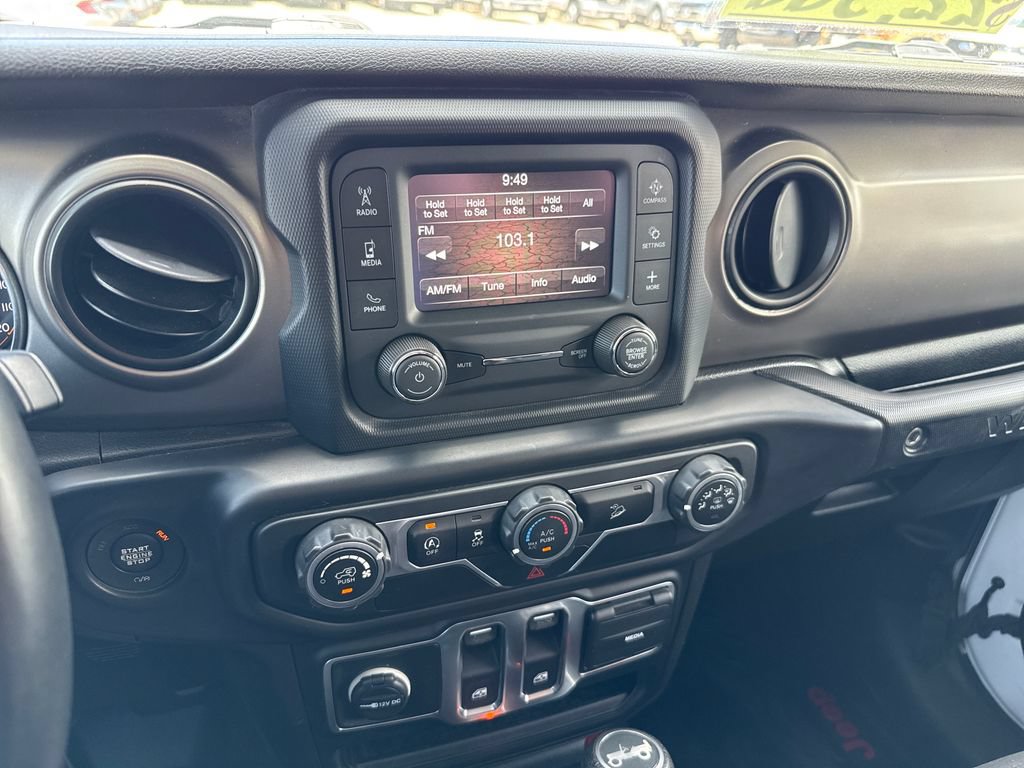 Used 2019 Jeep Wrangler Sport AWD/4WD image 18