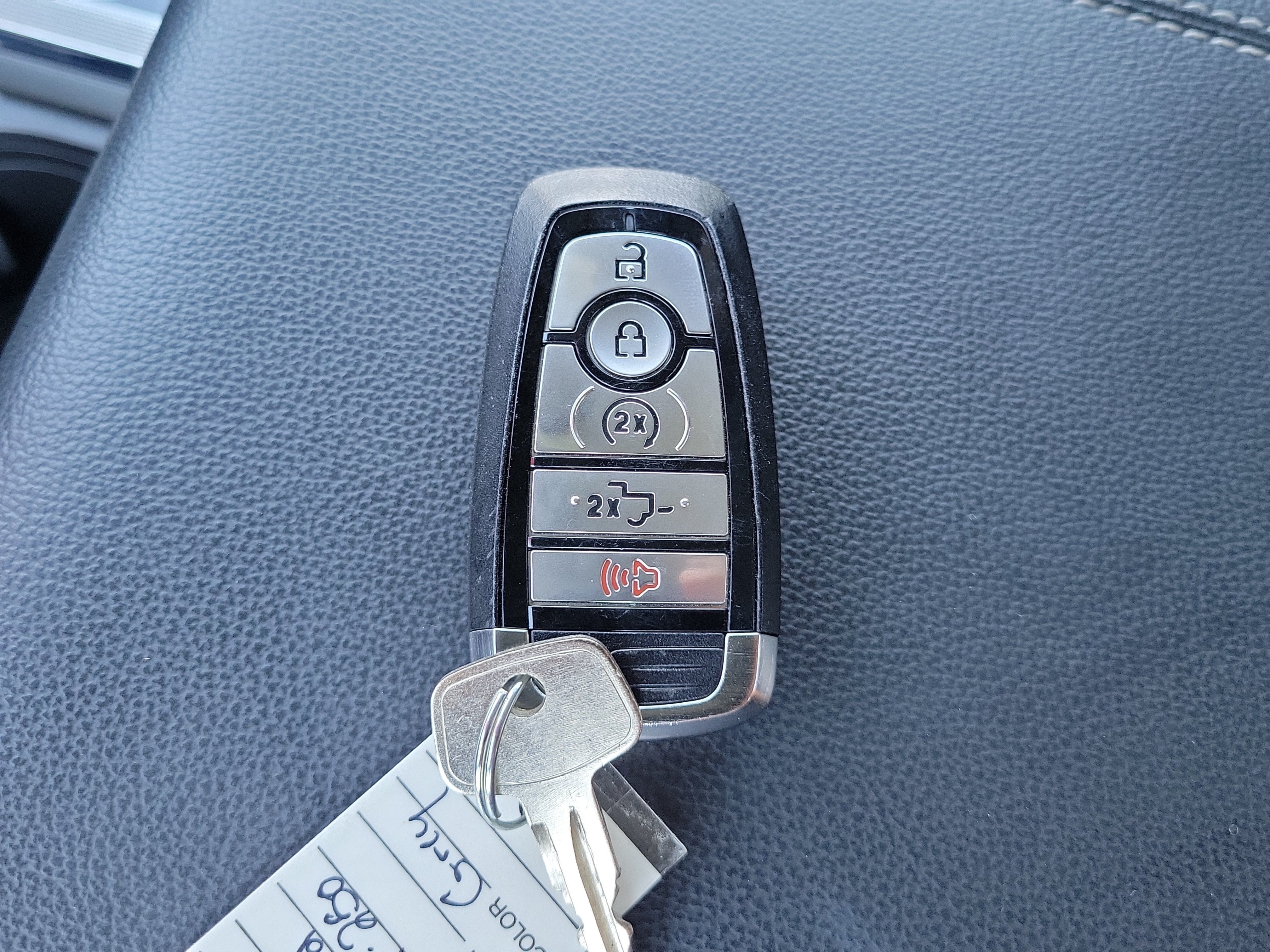 Certified 2023 Ford F250 Lariat w/ FX4 Off-Road Package AWD/4WD image 29