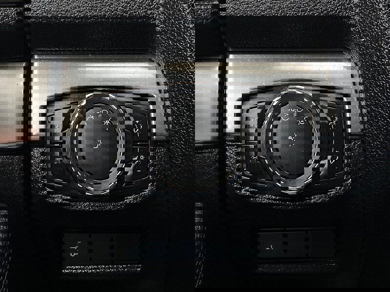 Certified 2018 Ford Explorer XLT w/ Equipment Group 202A image 53