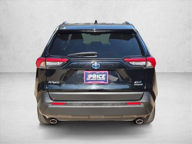 Used 2021 Toyota RAV4 XLE w/ Convenience Package AWD/4WD image 7