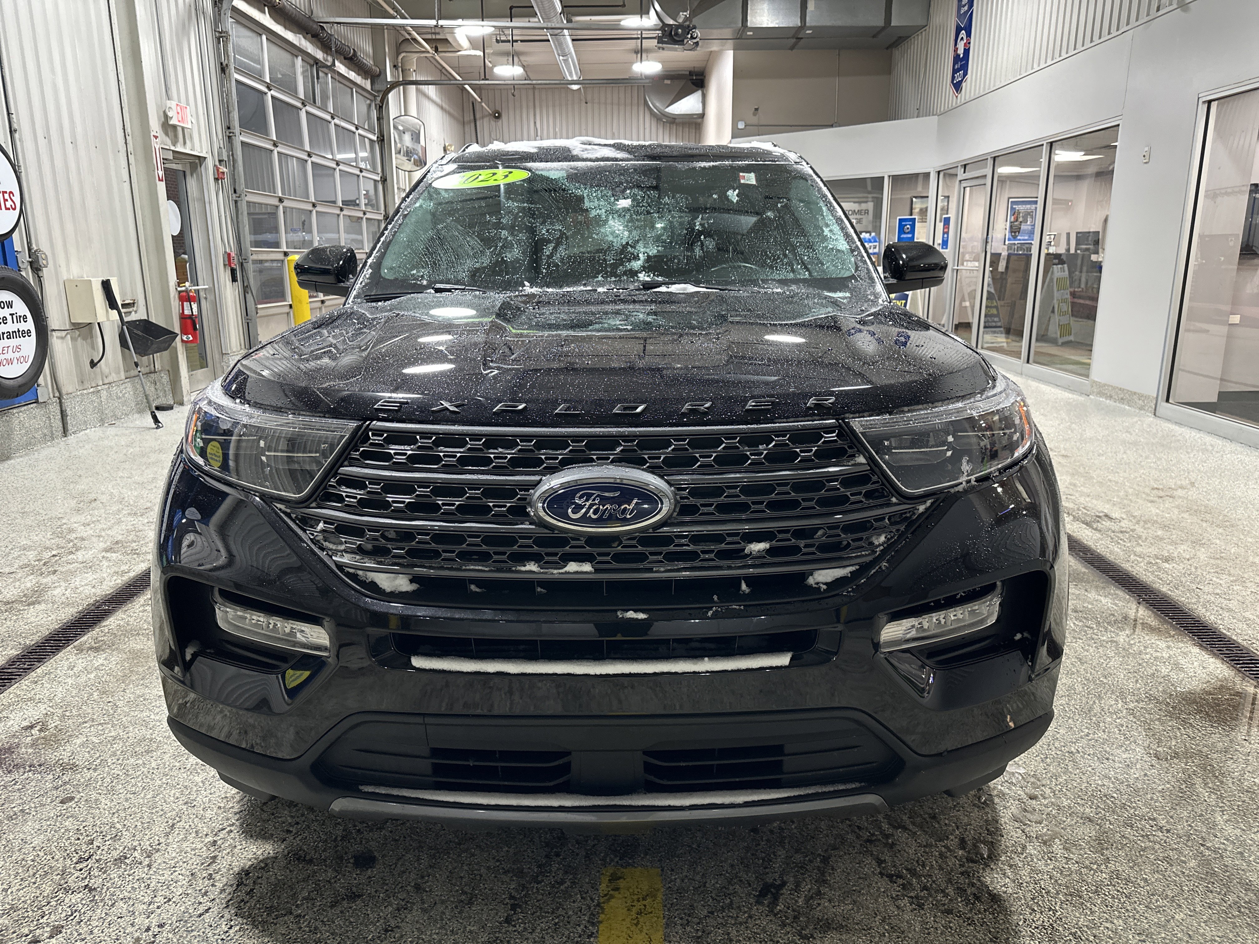 Certified 2023 Ford Explorer XLT w/ Equipment Group 202A image 9