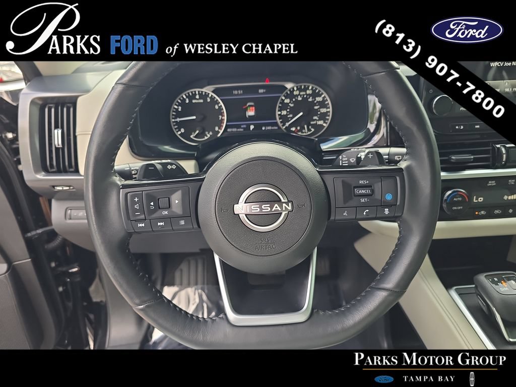 Used 2023 Nissan Pathfinder SL AWD/4WD image 28