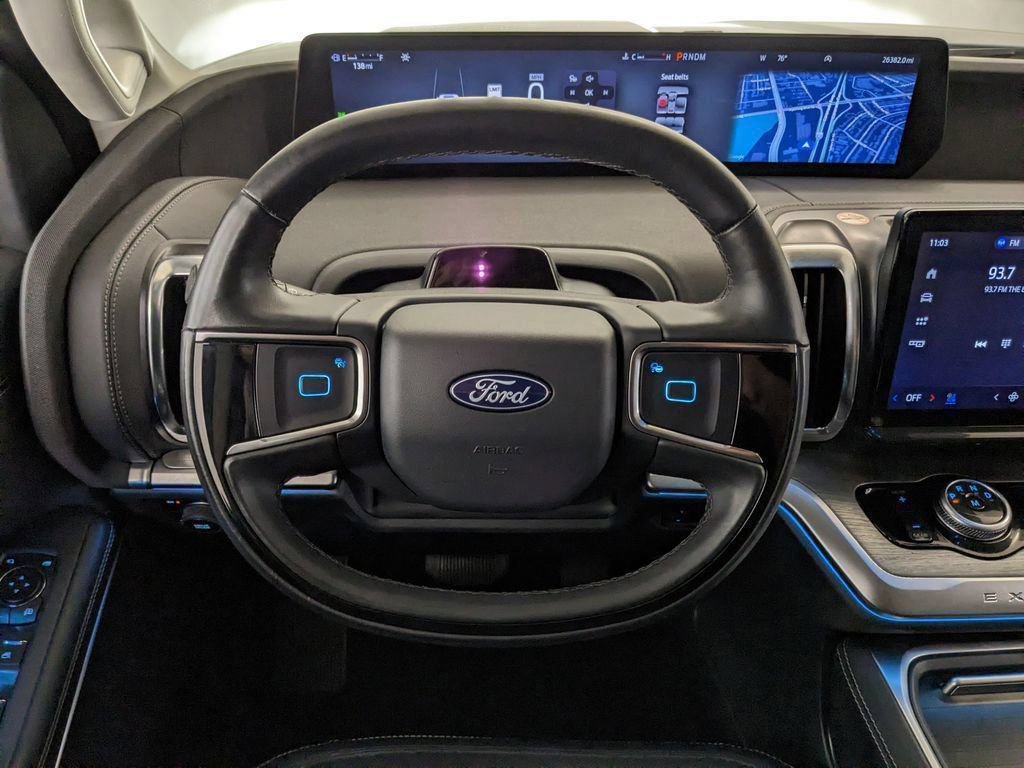 Certified 2025 Ford Expedition Max Platinum AWD/4WD image 9