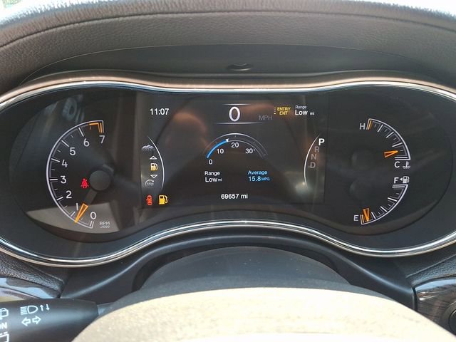Used 2017 Jeep Grand Cherokee Overland AWD/4WD image 30