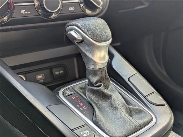 Used 2020 Kia Soul LX FWD image 14