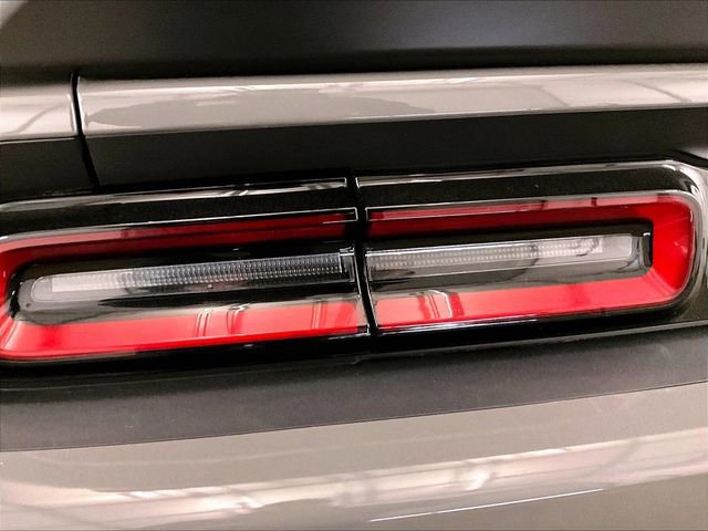 Used 2018 Dodge Challenger R/T Scat Pack RWD image 28