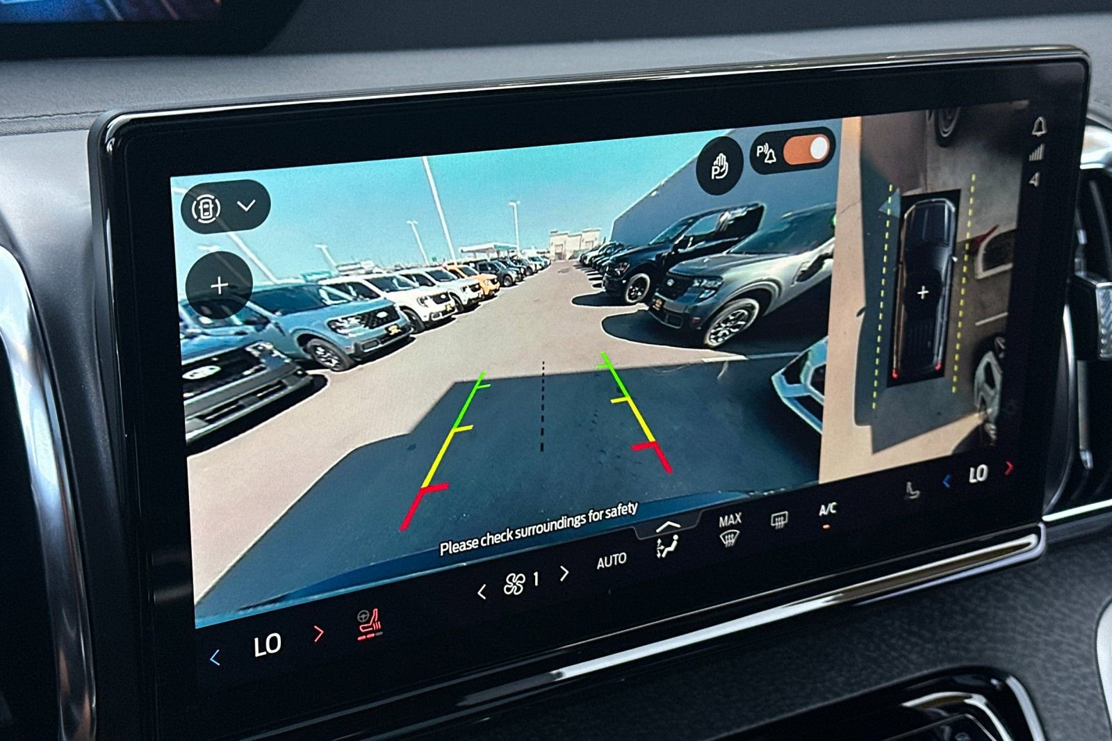 Certified 2025 Ford Expedition Tremor image 24