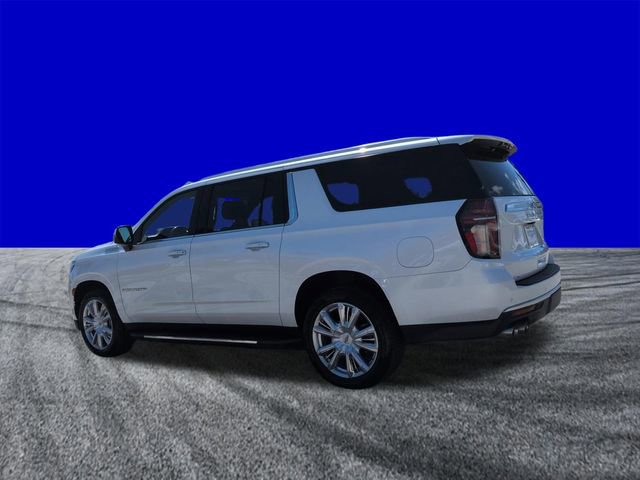 Used 2022 Chevrolet Suburban High Country image 3