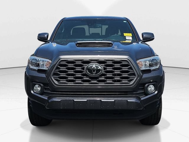 Used 2022 Toyota Tacoma TRD Sport w/ Technology Package RWD image 8
