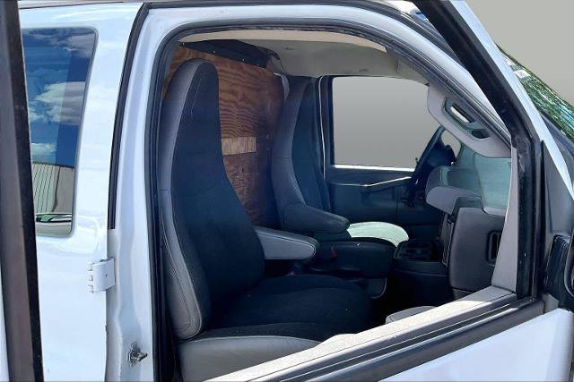 Used 2020 GMC Savana 2500 w/ Driver Convenience Package RWD image 14