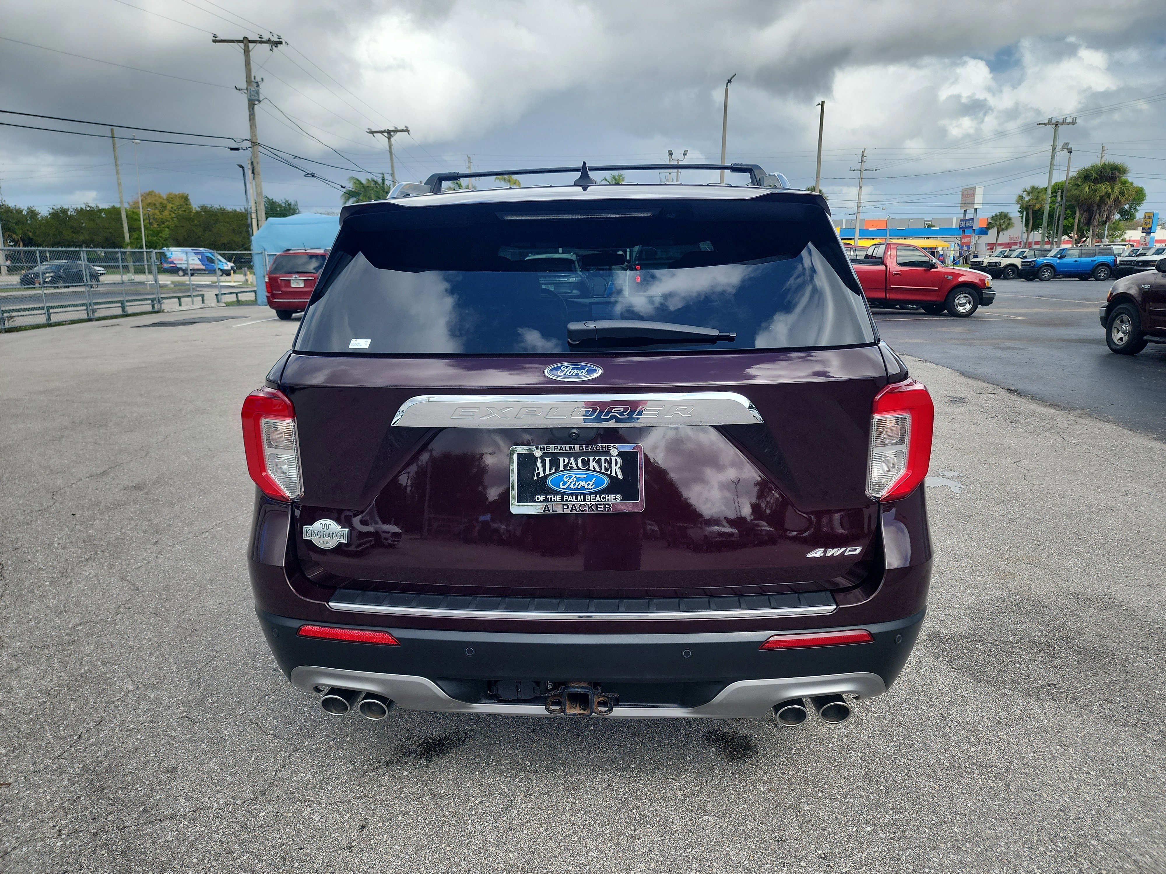 Certified 2023 Ford Explorer King Ranch w/ Class IV Trailer Tow Package image 4