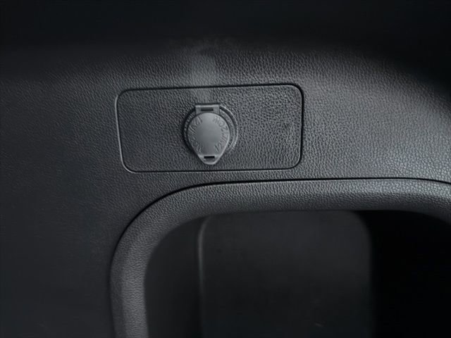 Used 2022 Toyota RAV4 SE image 10