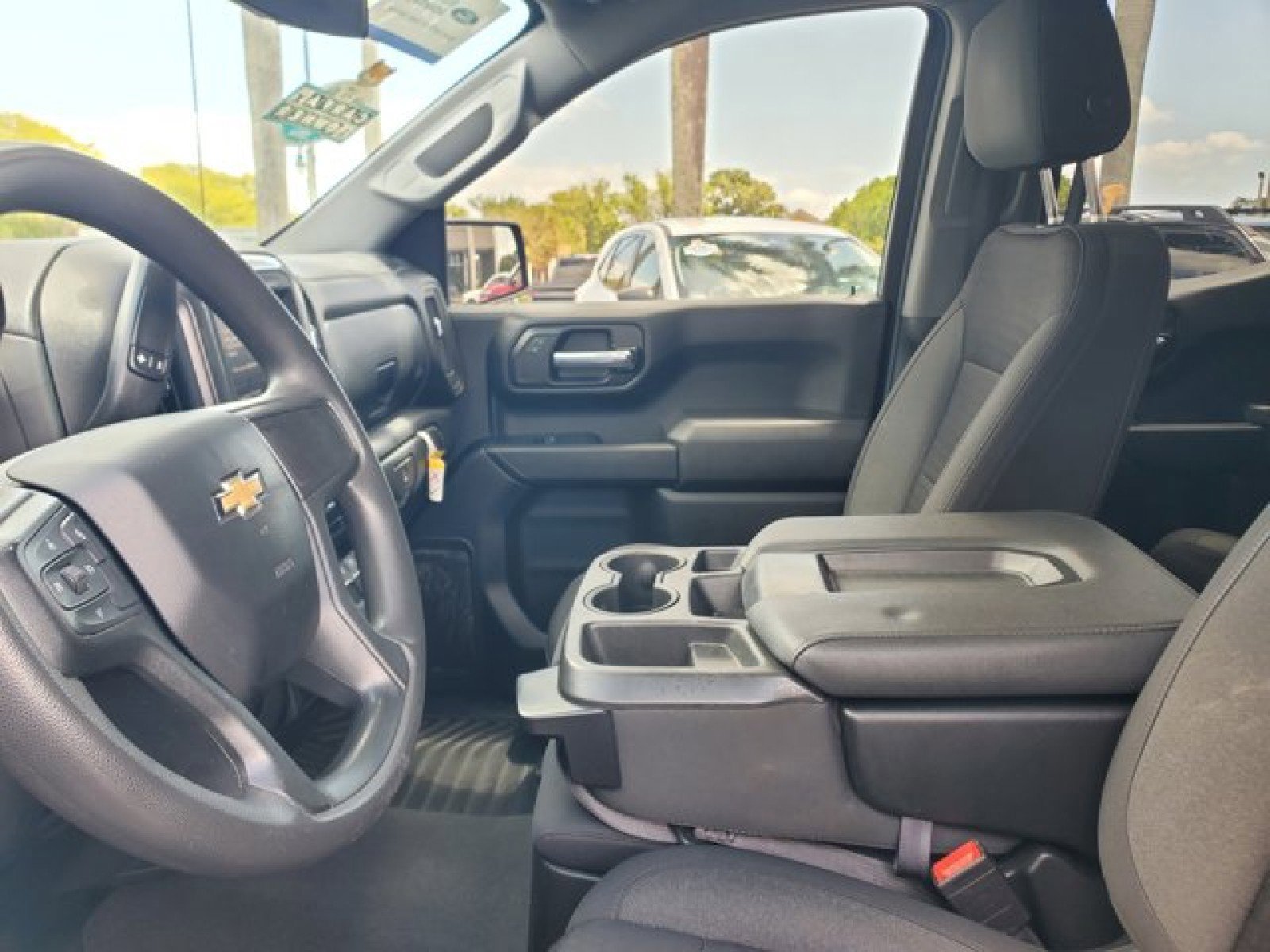 Used 2022 Chevrolet Silverado 1500 Custom image 10