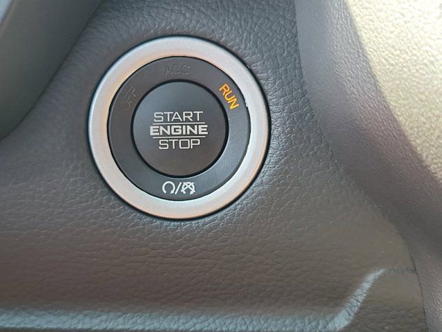 Used 2023 RAM 1500 Laramie AWD/4WD image 29
