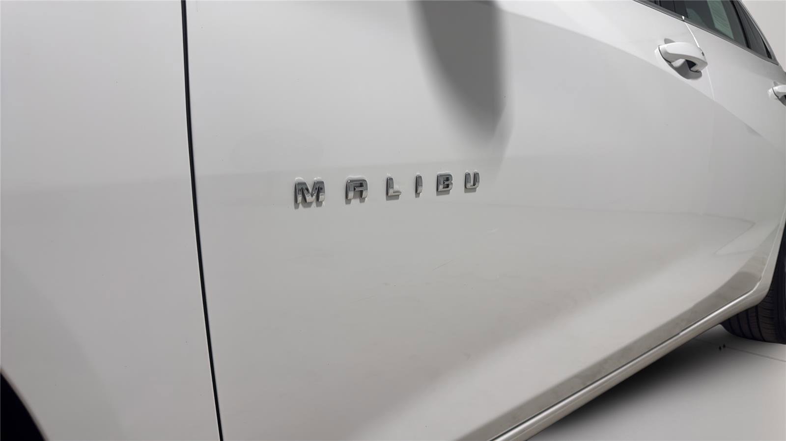 Used 2024 Chevrolet Malibu LT FWD image 31