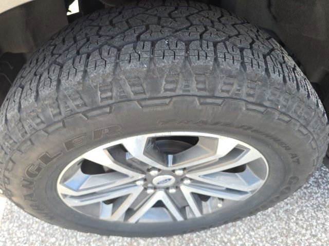 Certified 2021 Ford F150 XL w/ STX Appearance Package image 6