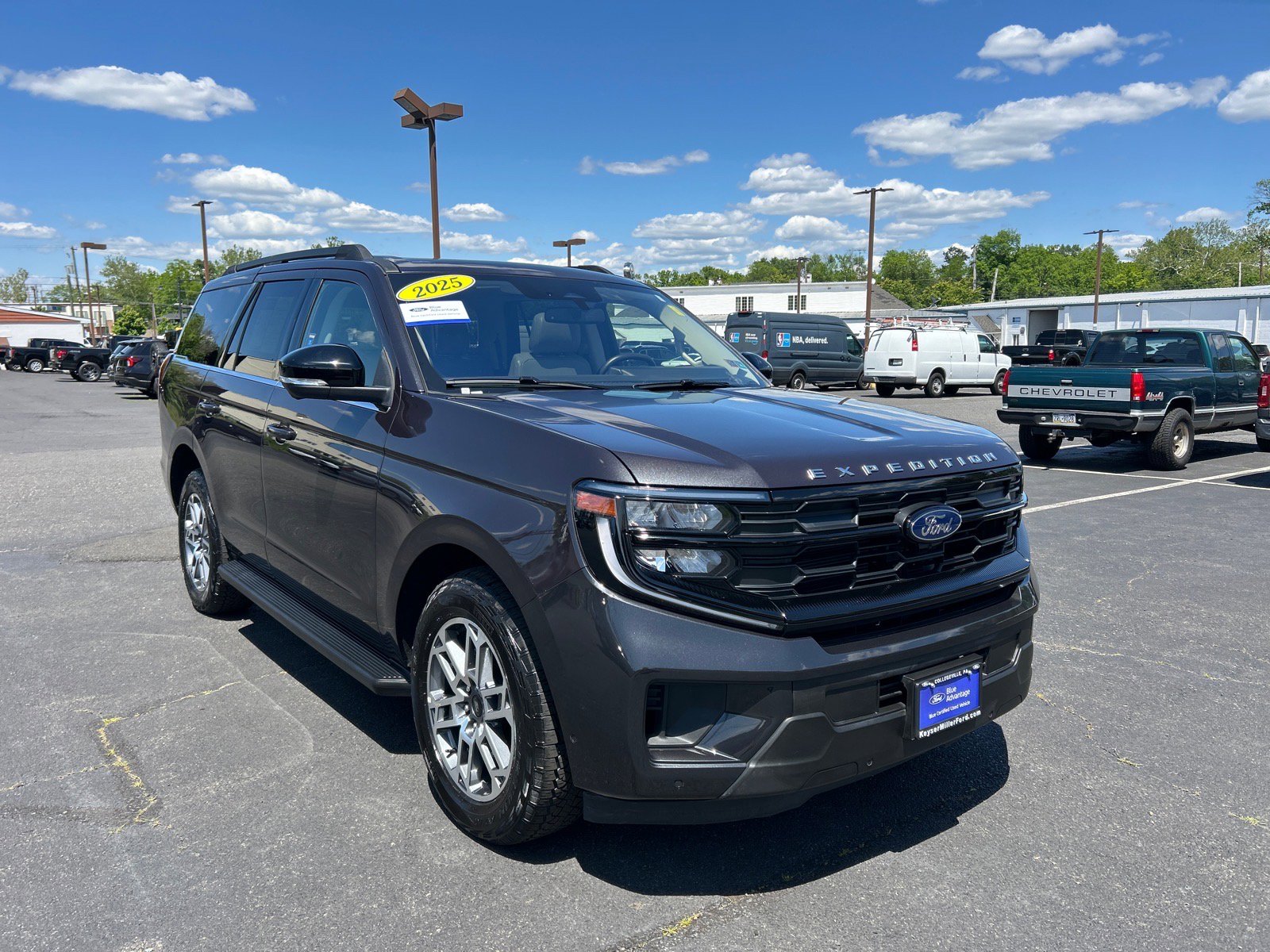 Certified 2025 Ford Expedition Active AWD/4WD image 25