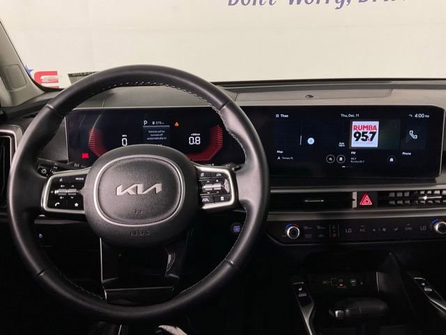 Used 2025 Kia Sorento S w/ Panoramic Sunroof Package image 17