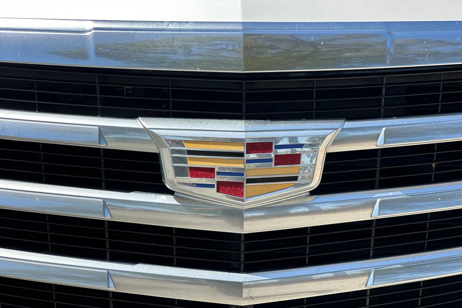 Used 2018 Cadillac Escalade Premium Luxury AWD/4WD image 50