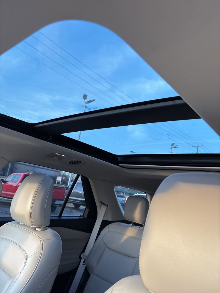 Certified 2023 Ford Explorer XLT w/ Equipment Group 202A image 36