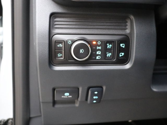 Certified 2026 Ford F350 Lariat w/ Tremor Off-Road Package AWD/4WD image 31