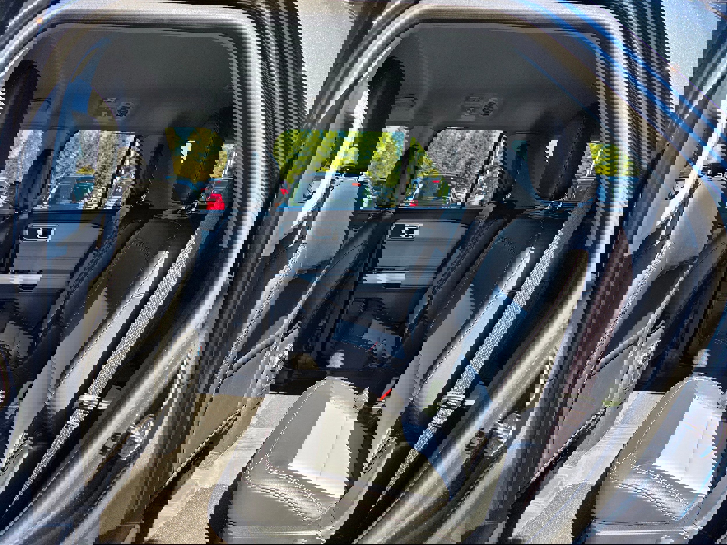 Certified 2024 Ford Explorer XLT w/ Equipment Group 202A image 11