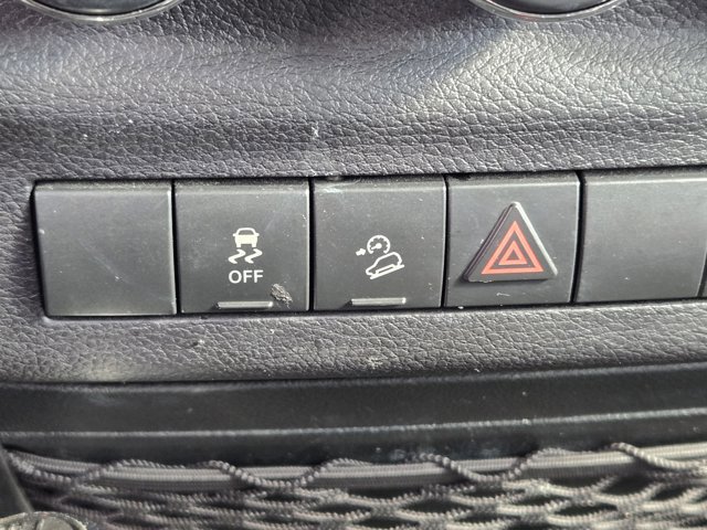 Used 2018 Jeep Wrangler Unlimited Sport w/ Connectivity Group image 18