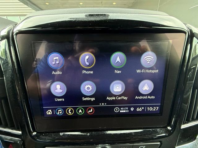 Used 2023 Chevrolet Traverse RS image 31
